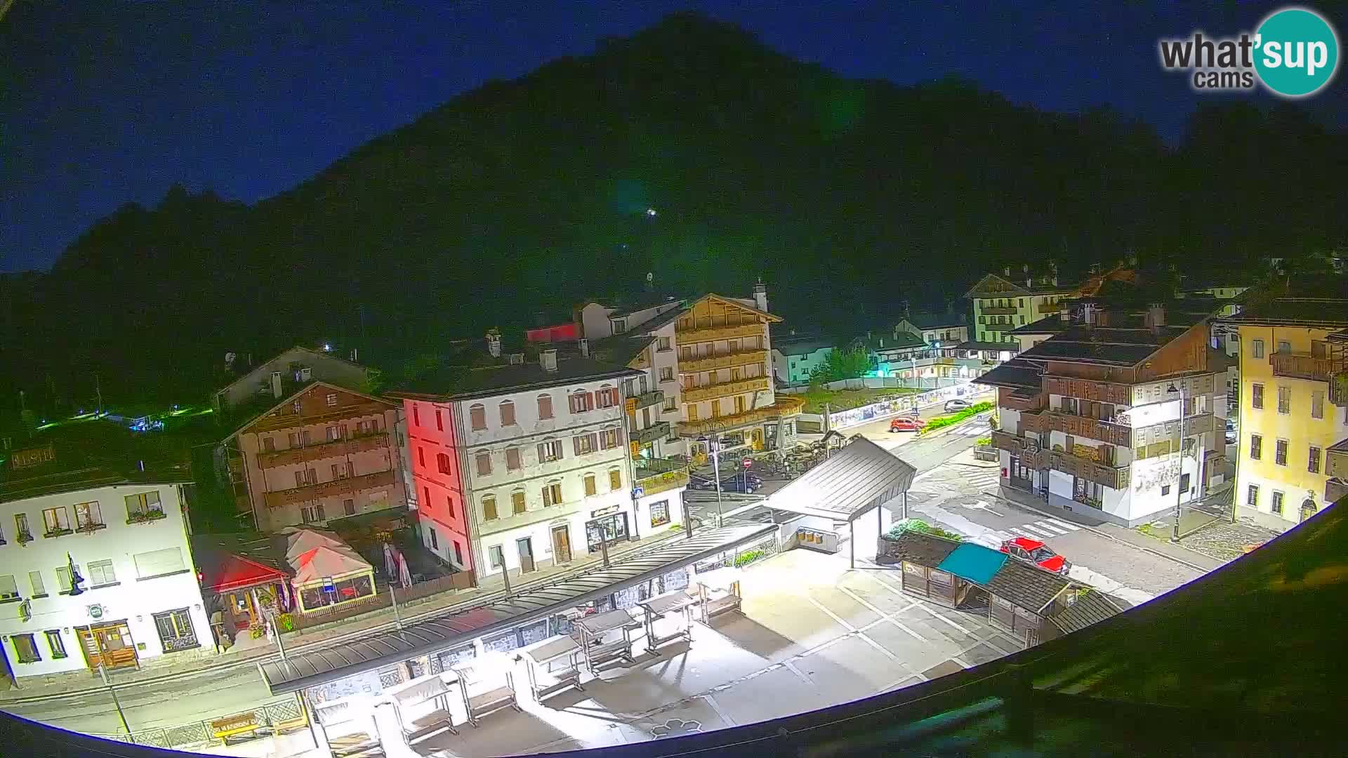 Hauptplatz von Forni di Sopra