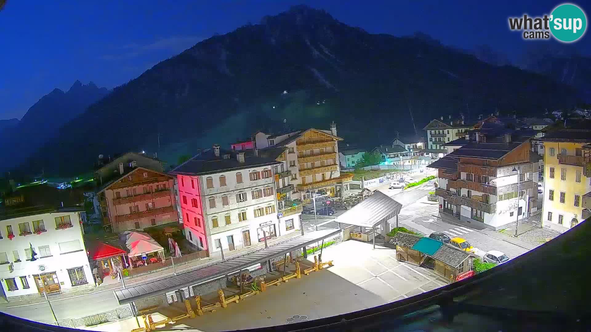 Hauptplatz von Forni di Sopra