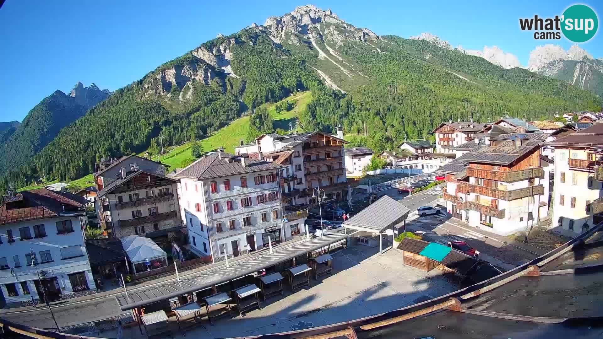 Plaza principal de Forni di Sopra