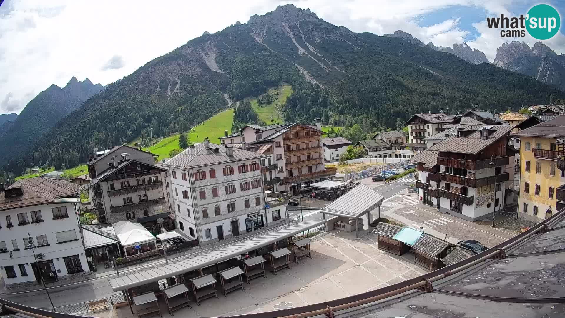 Hauptplatz von Forni di Sopra