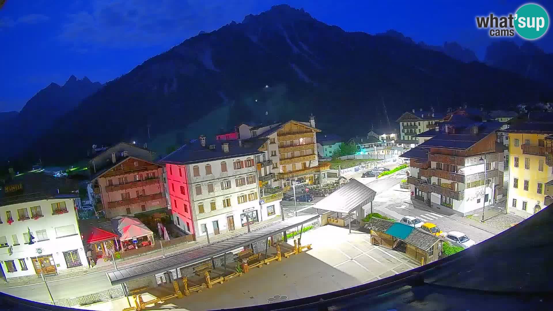 Hauptplatz von Forni di Sopra