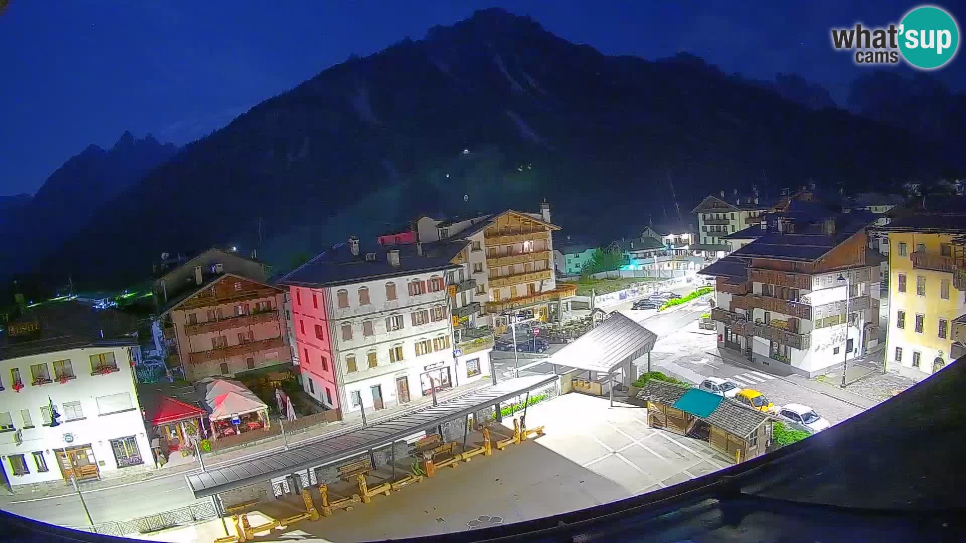 Hauptplatz von Forni di Sopra
