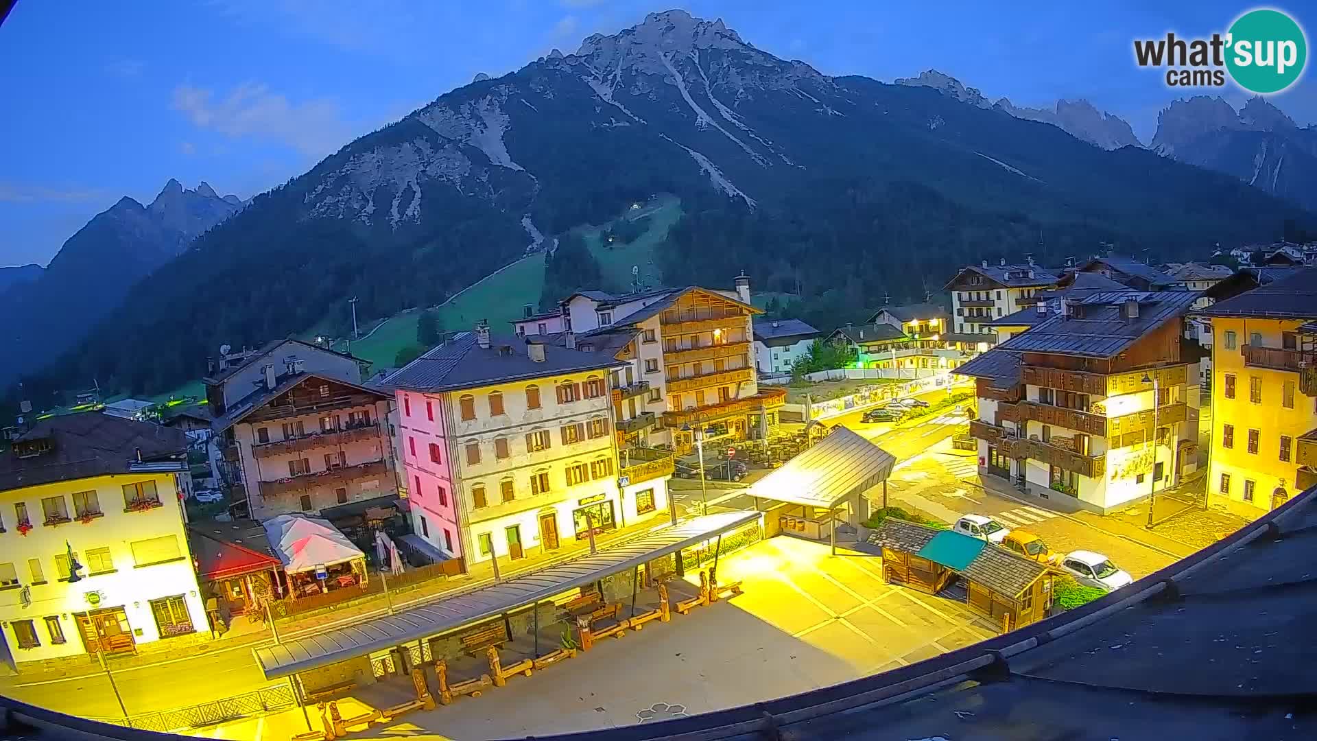 Hauptplatz von Forni di Sopra
