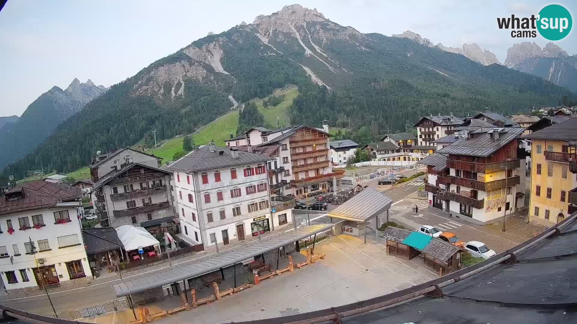 Hauptplatz von Forni di Sopra