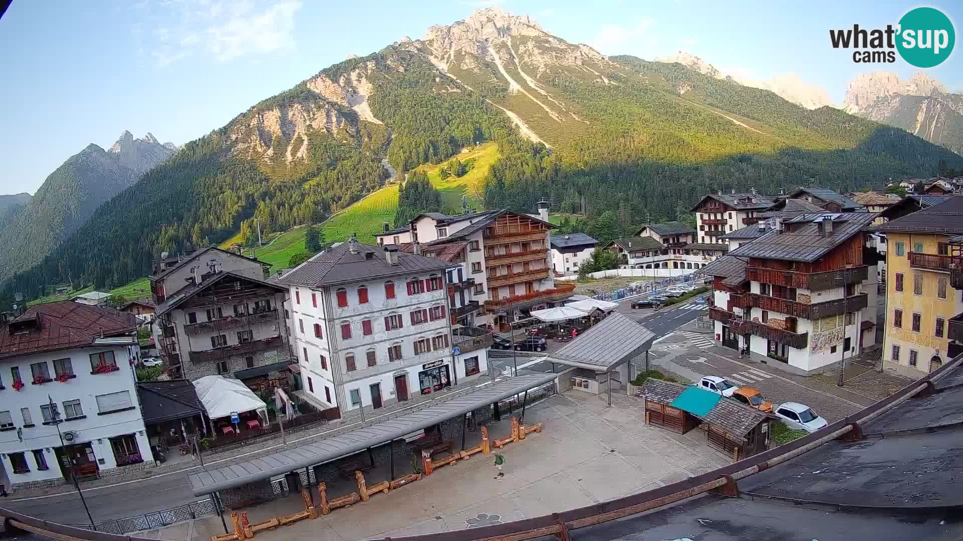 Plaza principal de Forni di Sopra