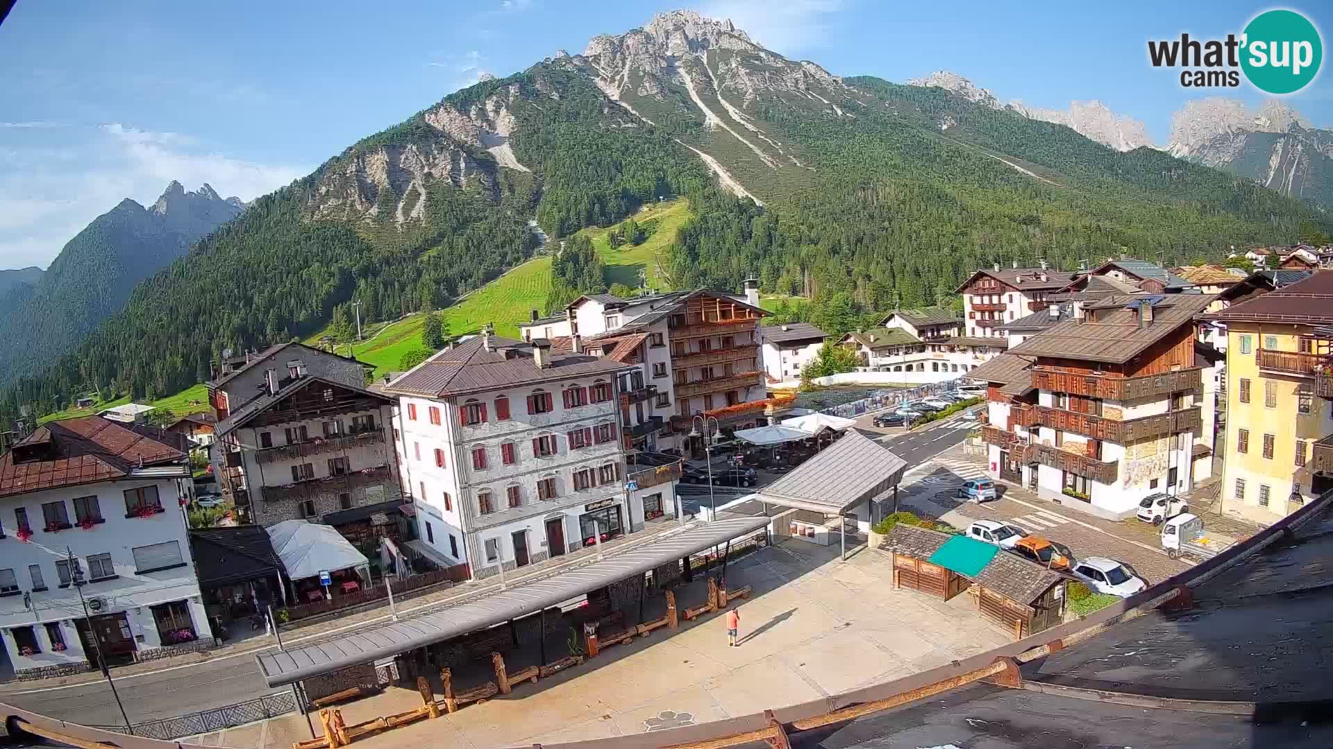Plaza principal de Forni di Sopra