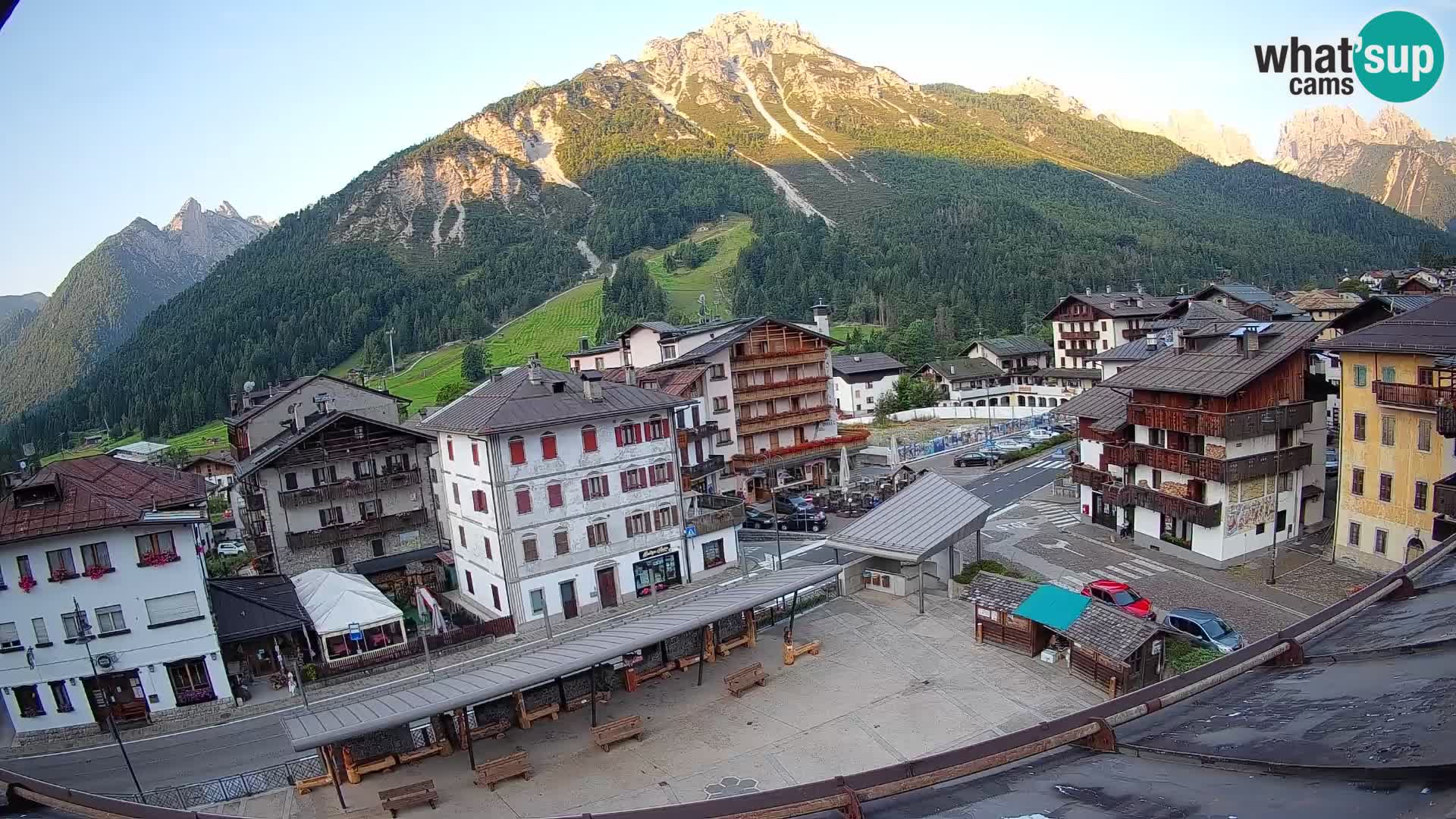 Plaza principal de Forni di Sopra