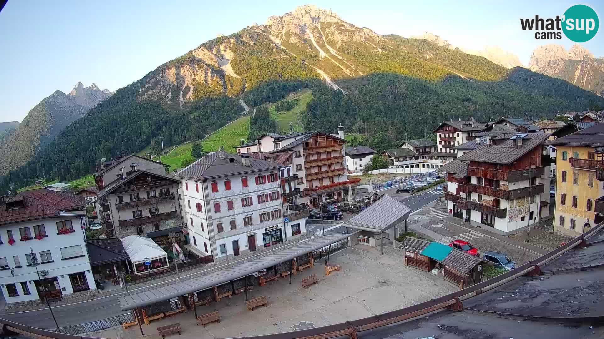 Plaza principal de Forni di Sopra