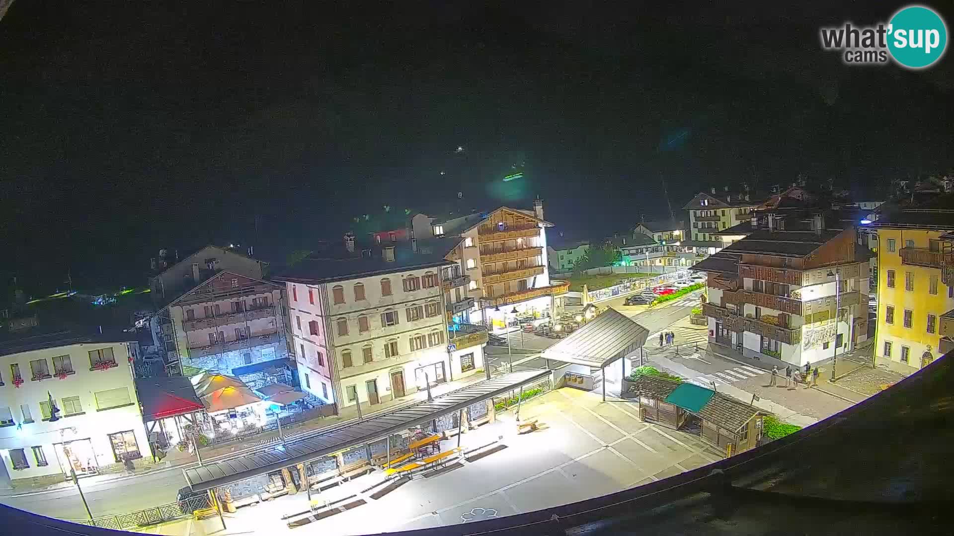 Hauptplatz von Forni di Sopra