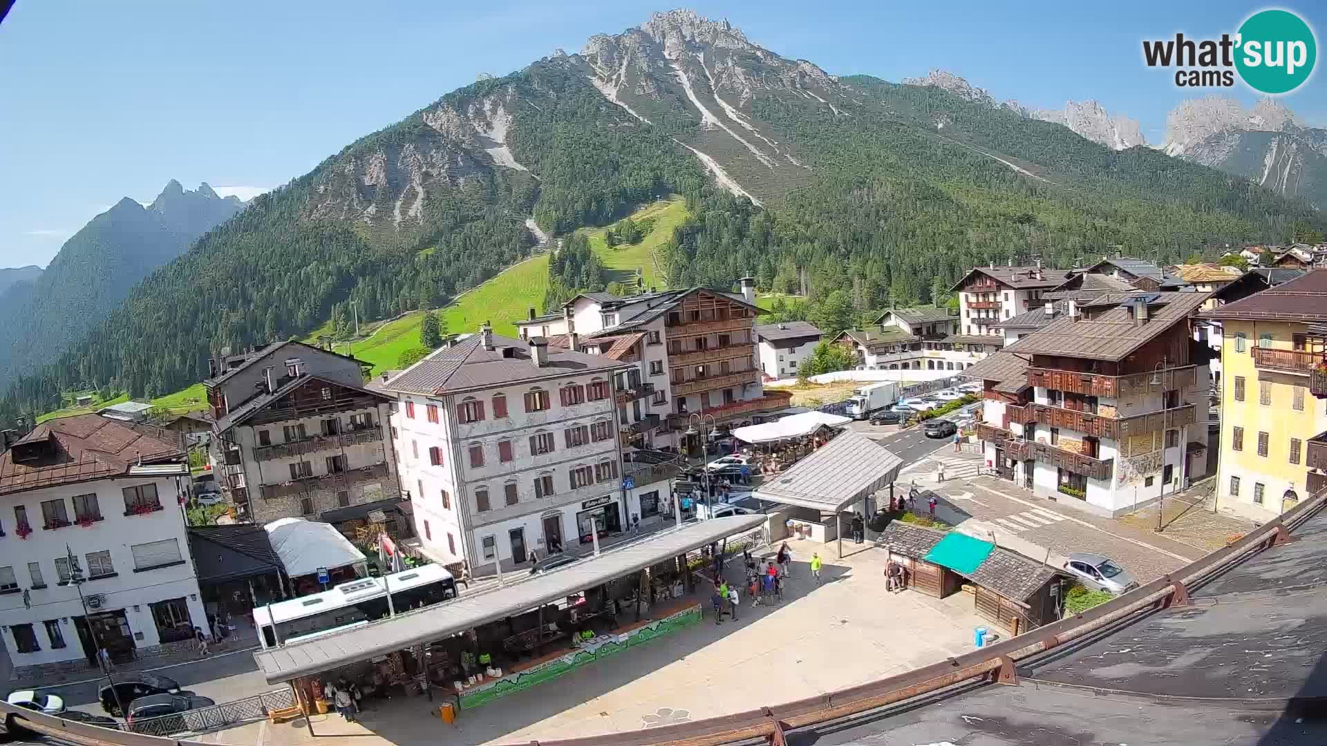 Hauptplatz von Forni di Sopra