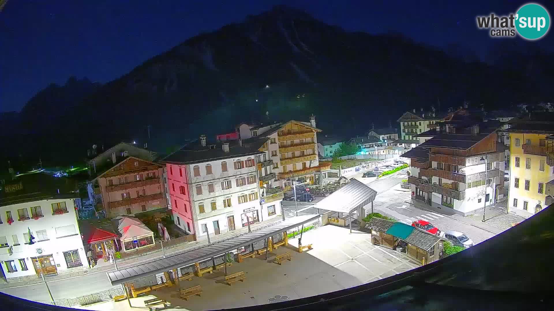 Hauptplatz von Forni di Sopra