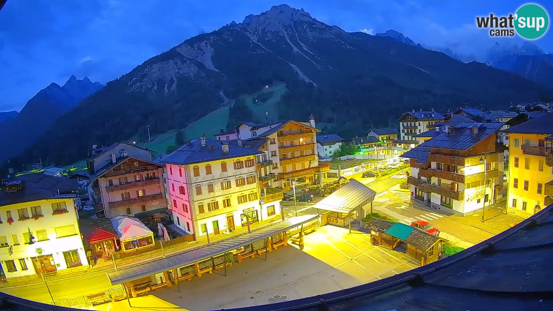 Hauptplatz von Forni di Sopra