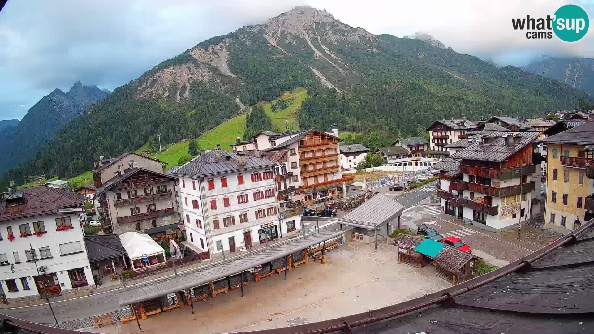 Hauptplatz von Forni di Sopra