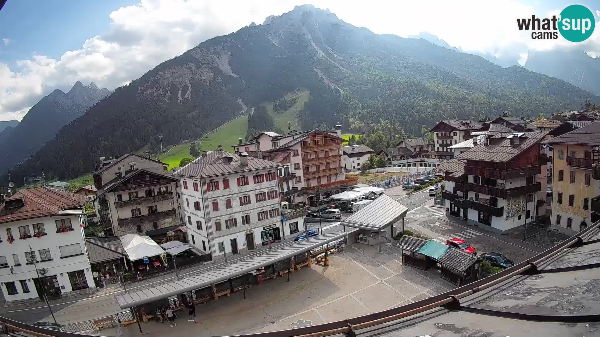Hauptplatz von Forni di Sopra