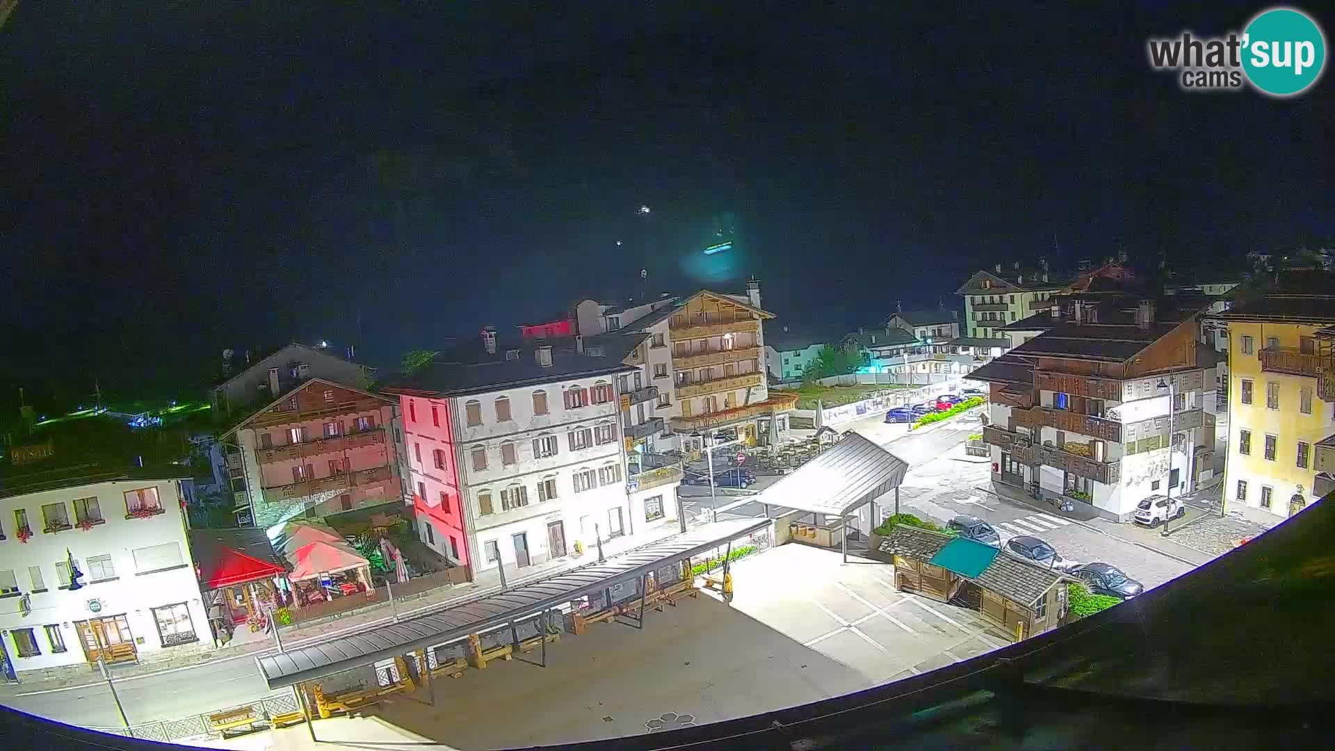 Piazza centrale di Forni di Sopra