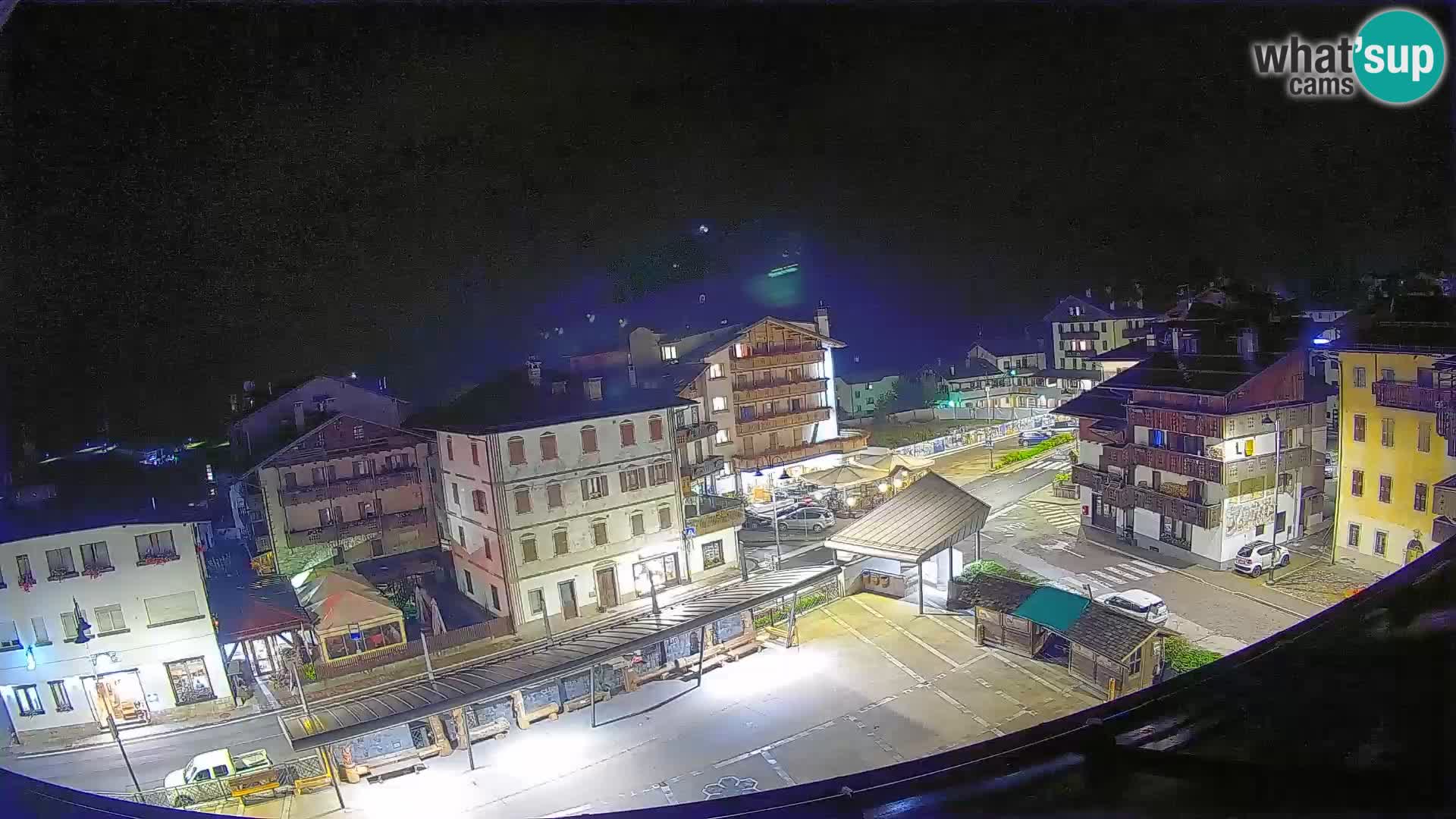 Plaza principal de Forni di Sopra