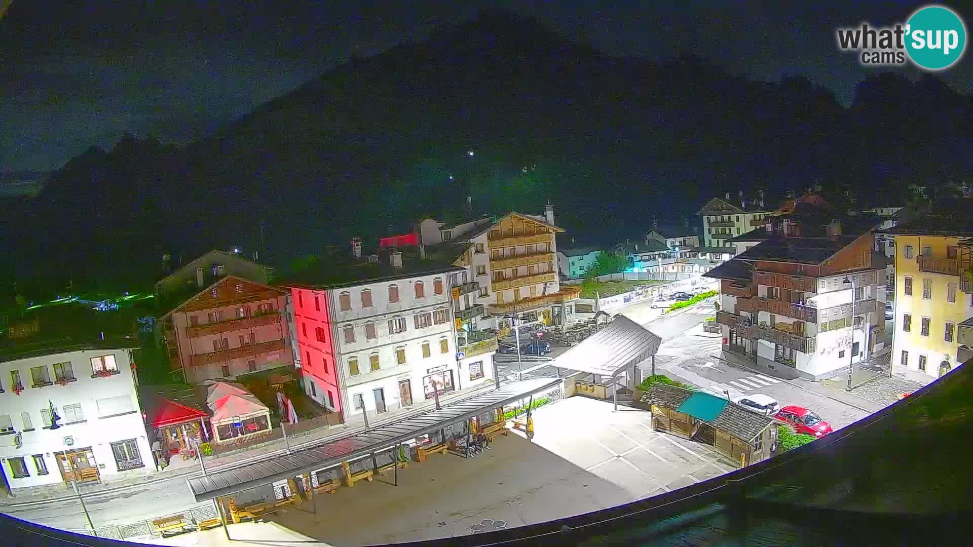 Hauptplatz von Forni di Sopra