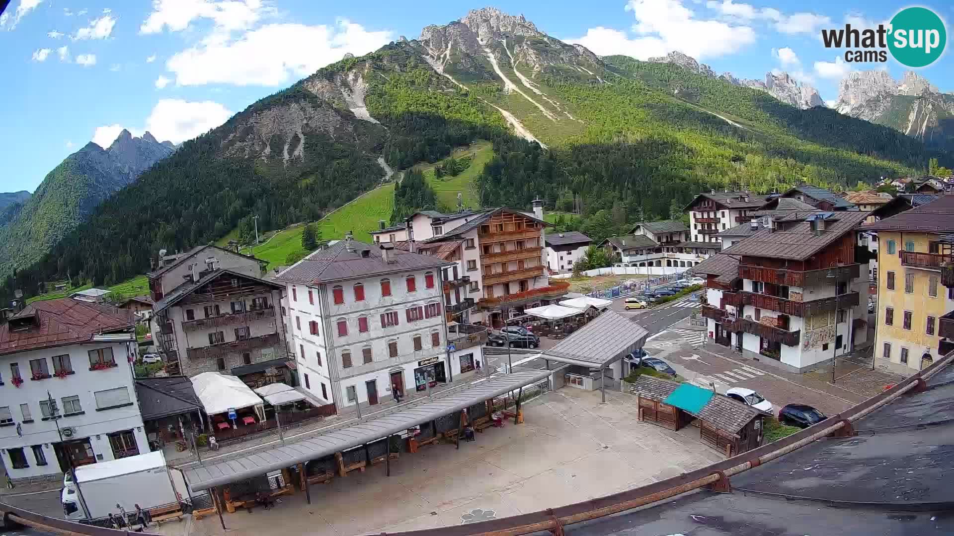 Hauptplatz von Forni di Sopra