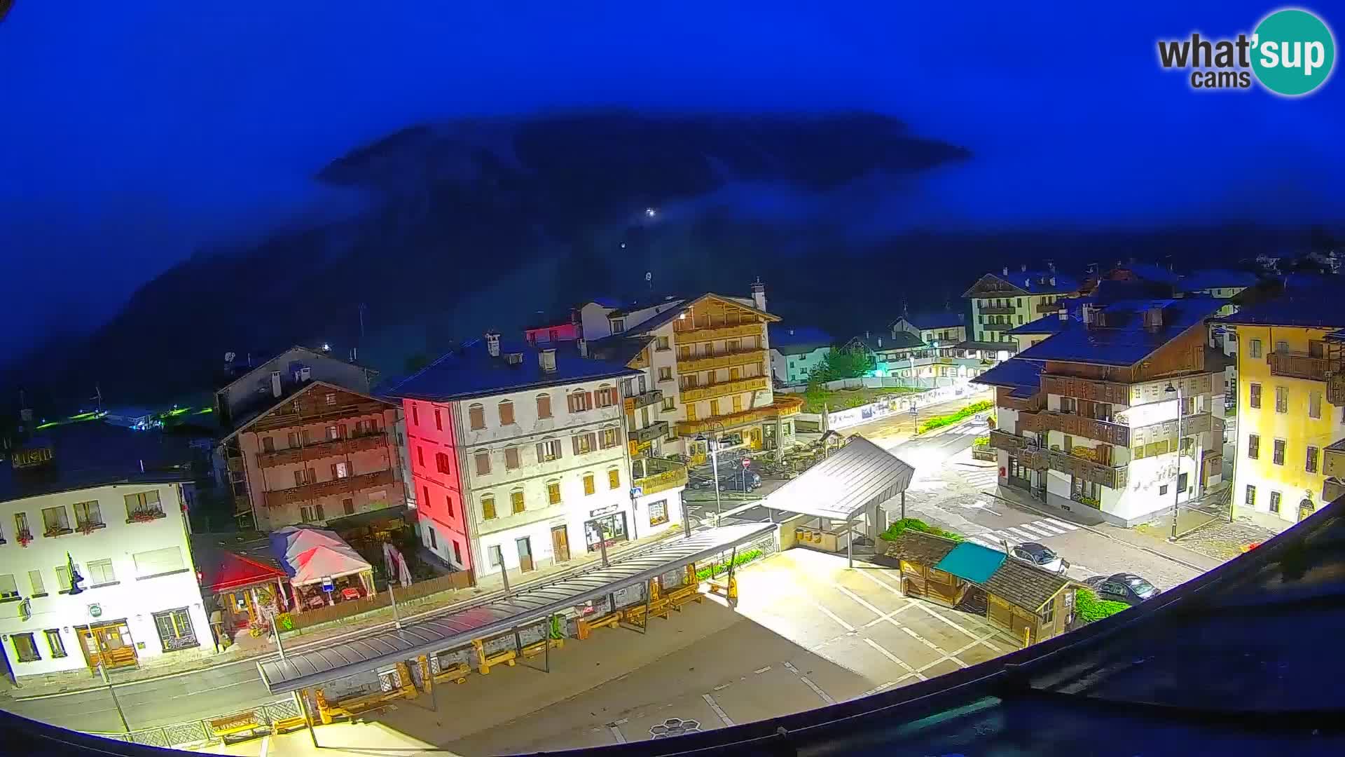 Hauptplatz von Forni di Sopra