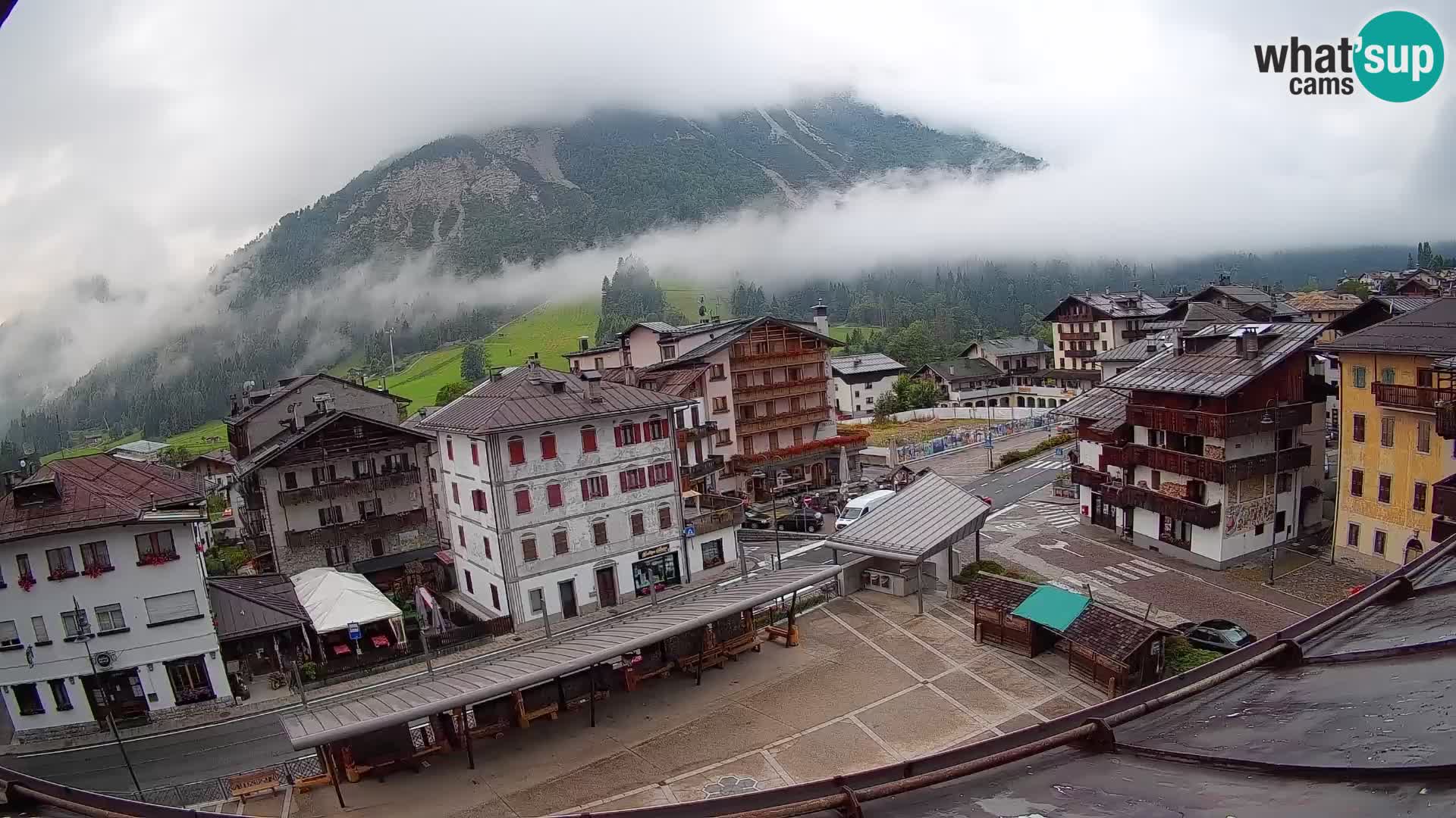 Hauptplatz von Forni di Sopra