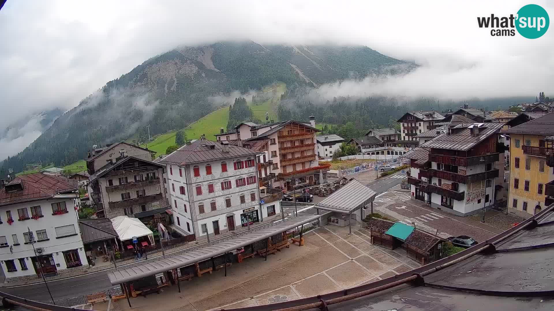Hauptplatz von Forni di Sopra
