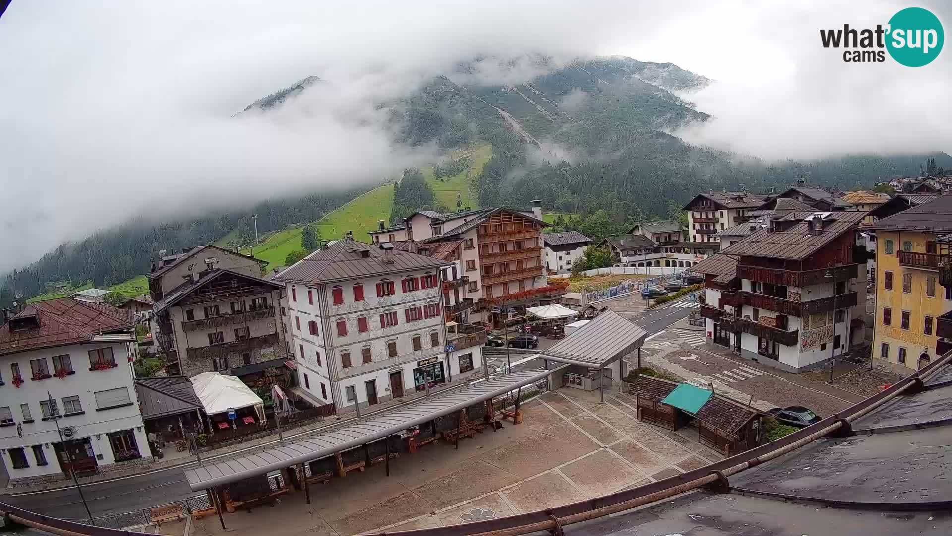 Hauptplatz von Forni di Sopra