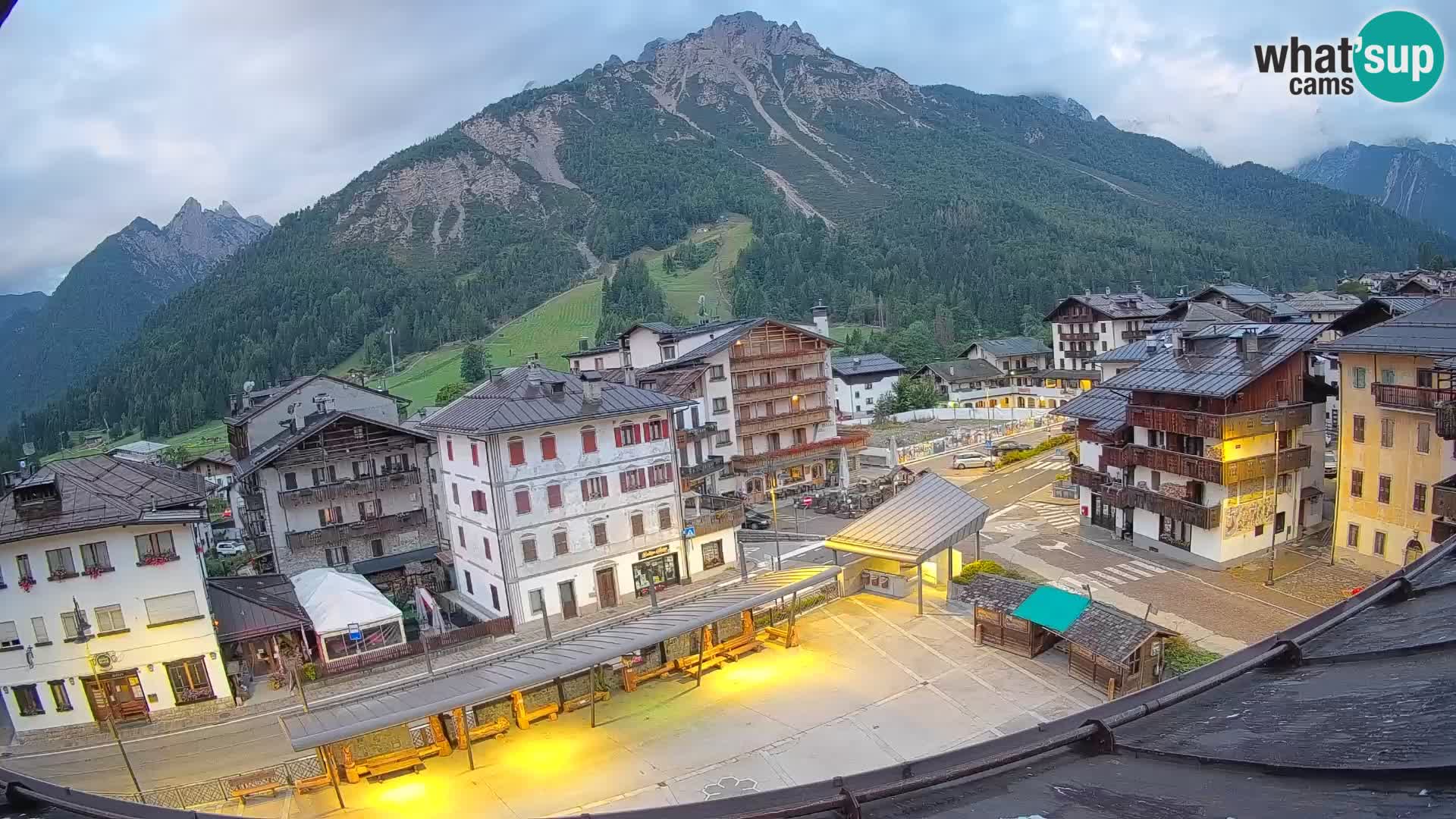 Hauptplatz von Forni di Sopra