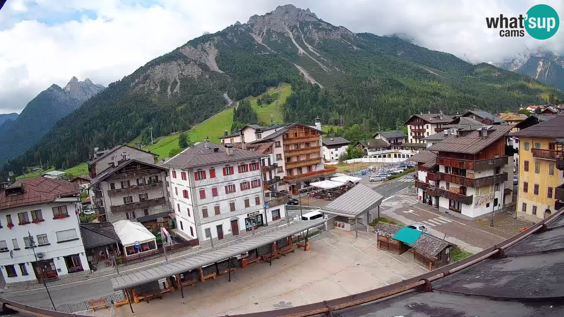 Hauptplatz von Forni di Sopra