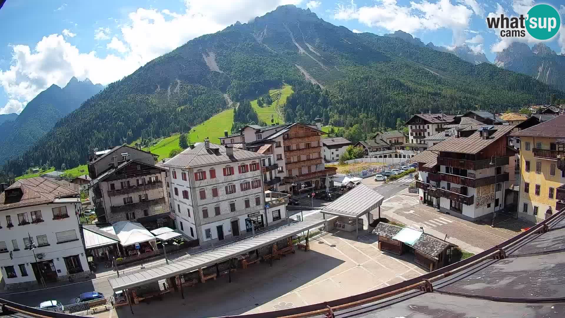 Hauptplatz von Forni di Sopra