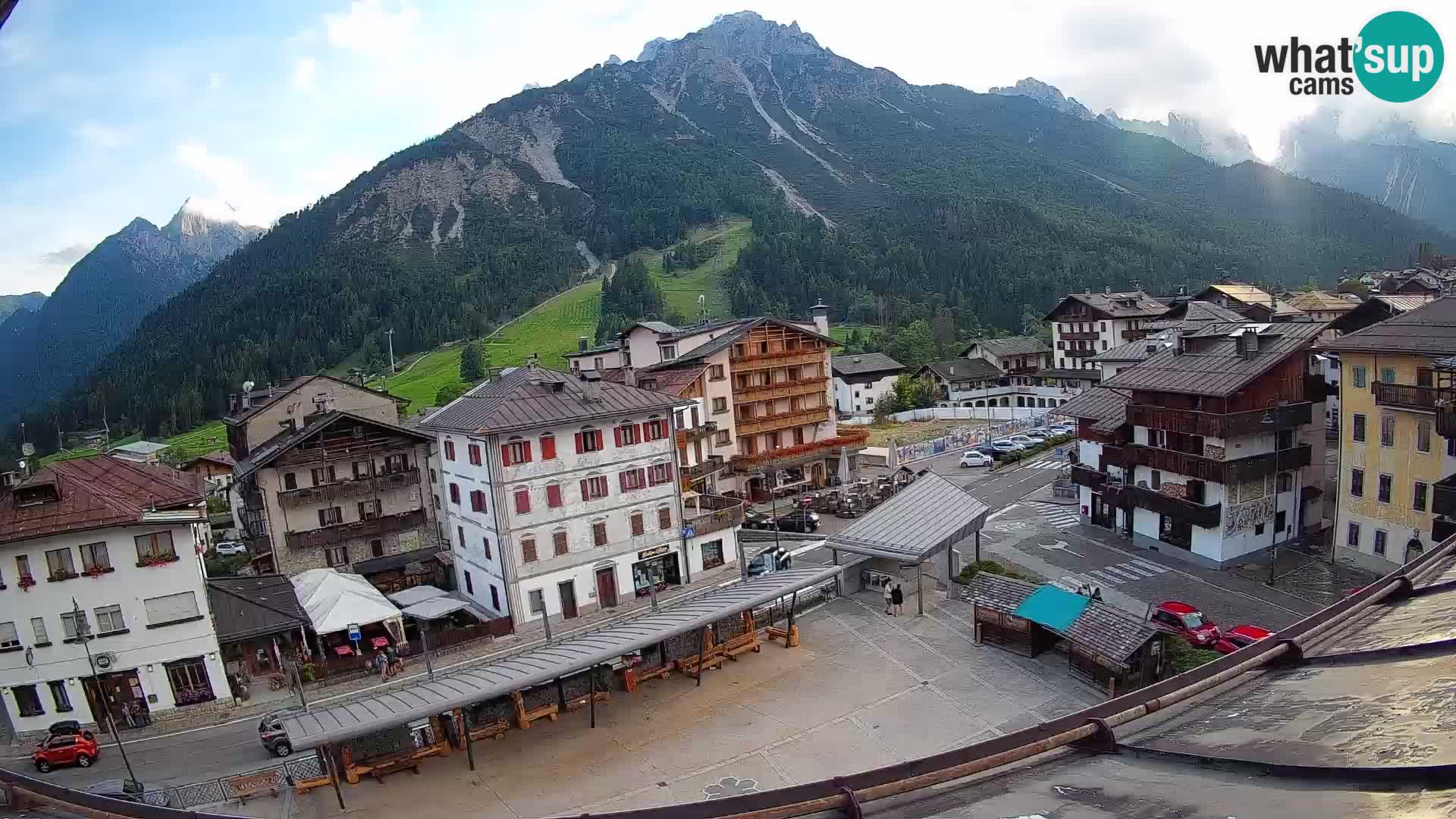 Hauptplatz von Forni di Sopra