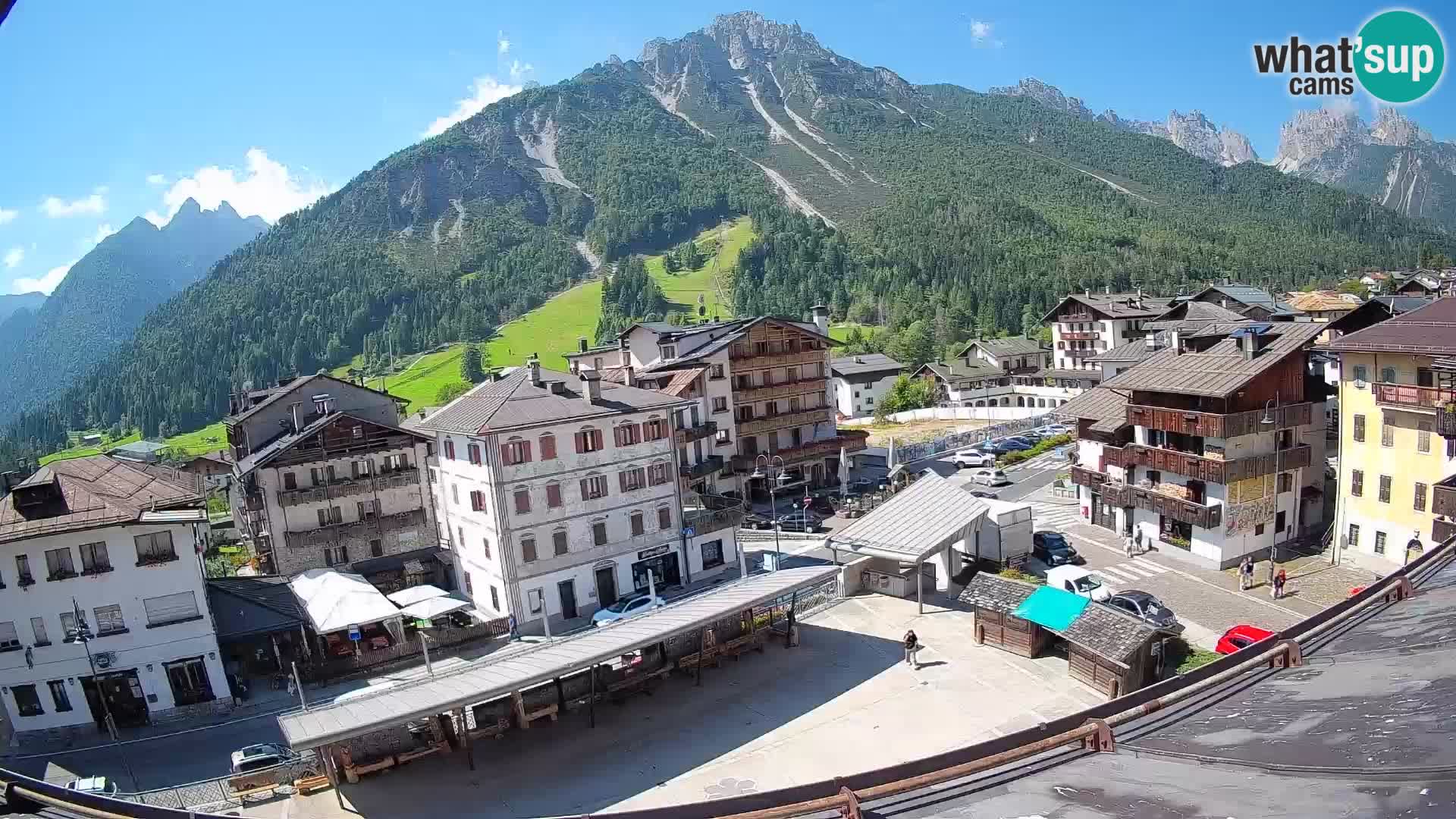Hauptplatz von Forni di Sopra