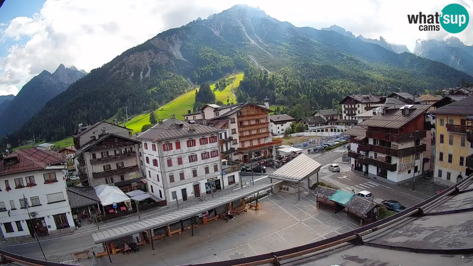 Hauptplatz von Forni di Sopra