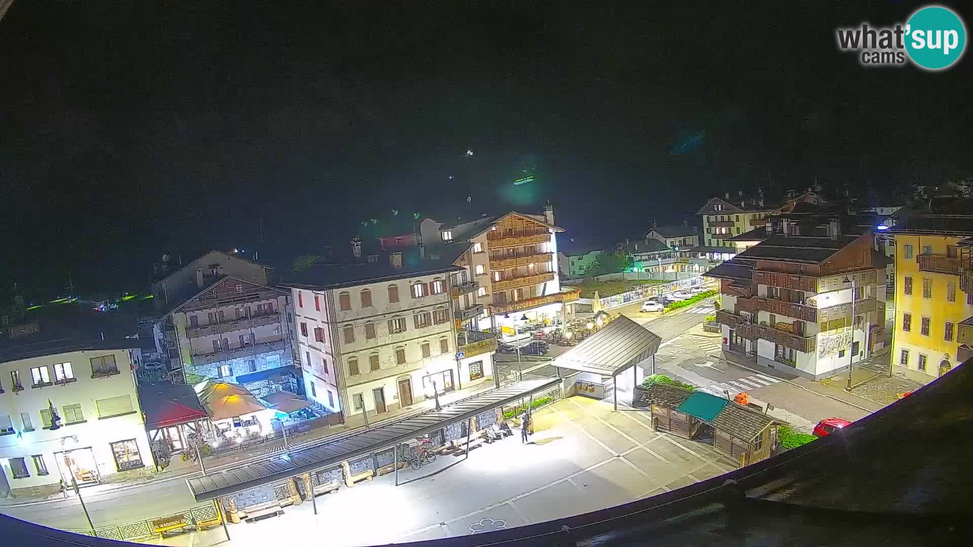 Piazza centrale di Forni di Sopra