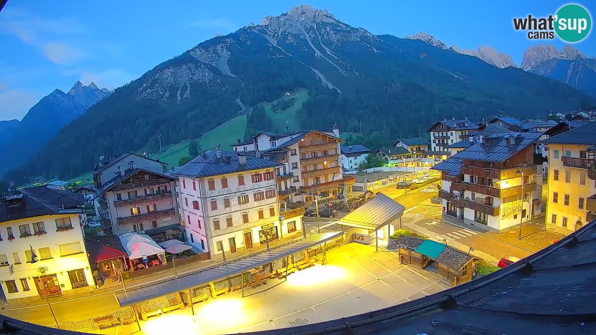 Hauptplatz von Forni di Sopra