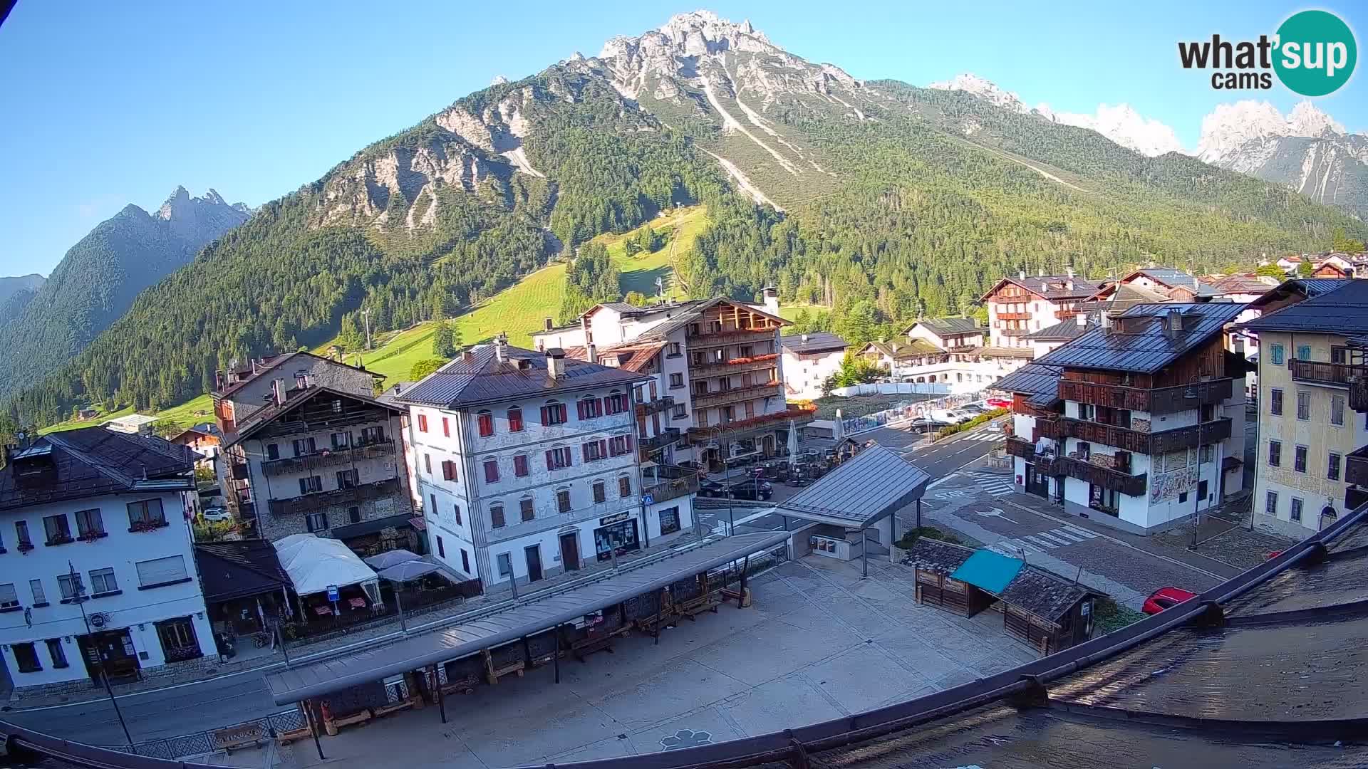 Plaza principal de Forni di Sopra