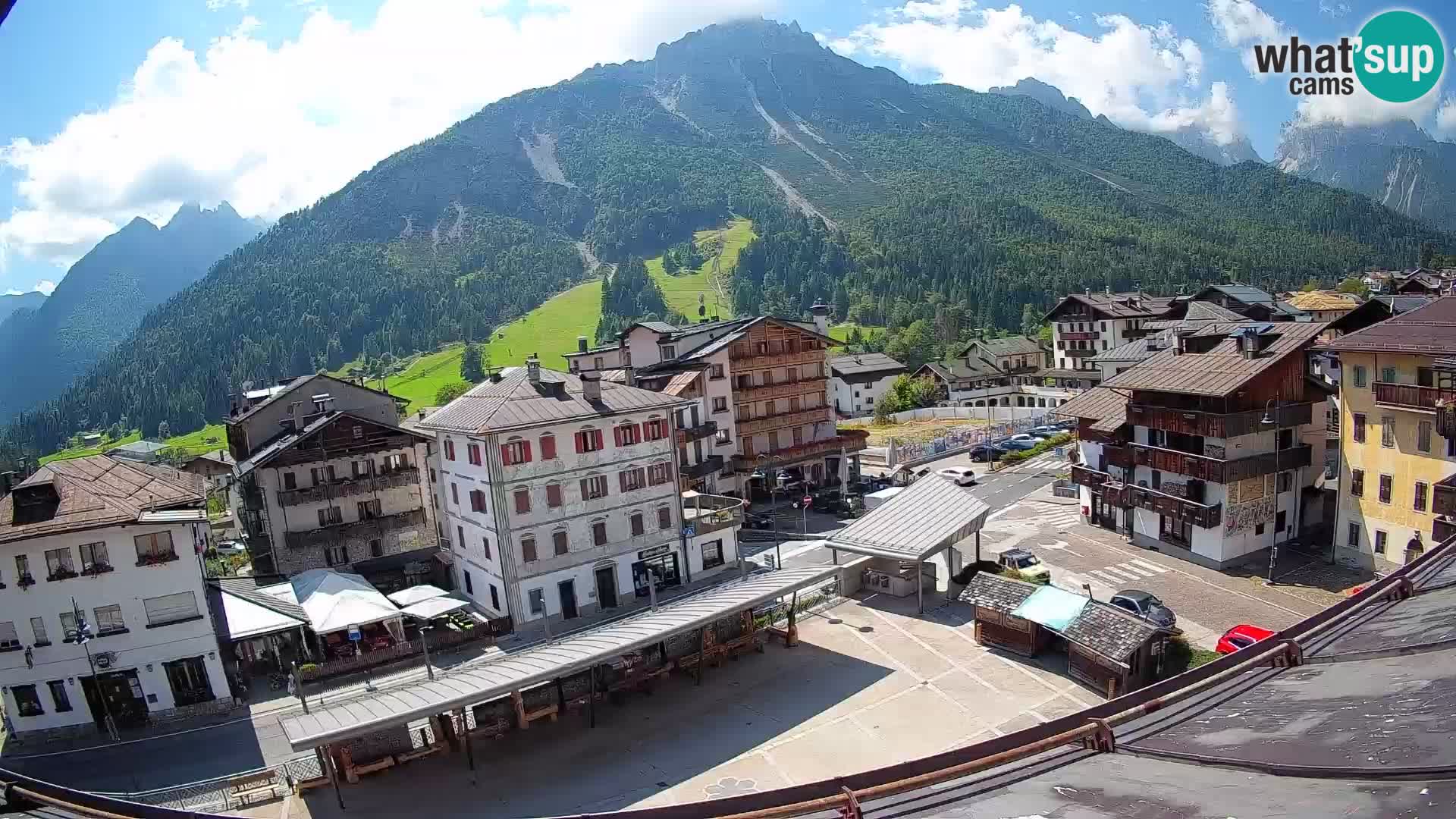 Hauptplatz von Forni di Sopra
