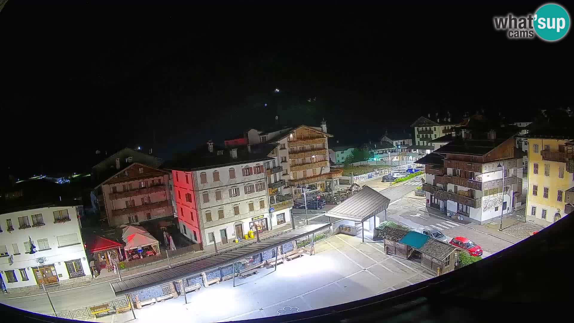 Hauptplatz von Forni di Sopra