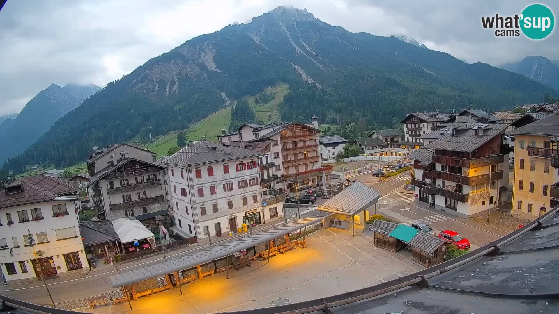 Hauptplatz von Forni di Sopra