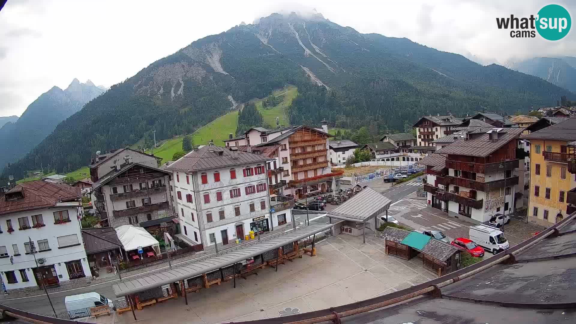 Hauptplatz von Forni di Sopra
