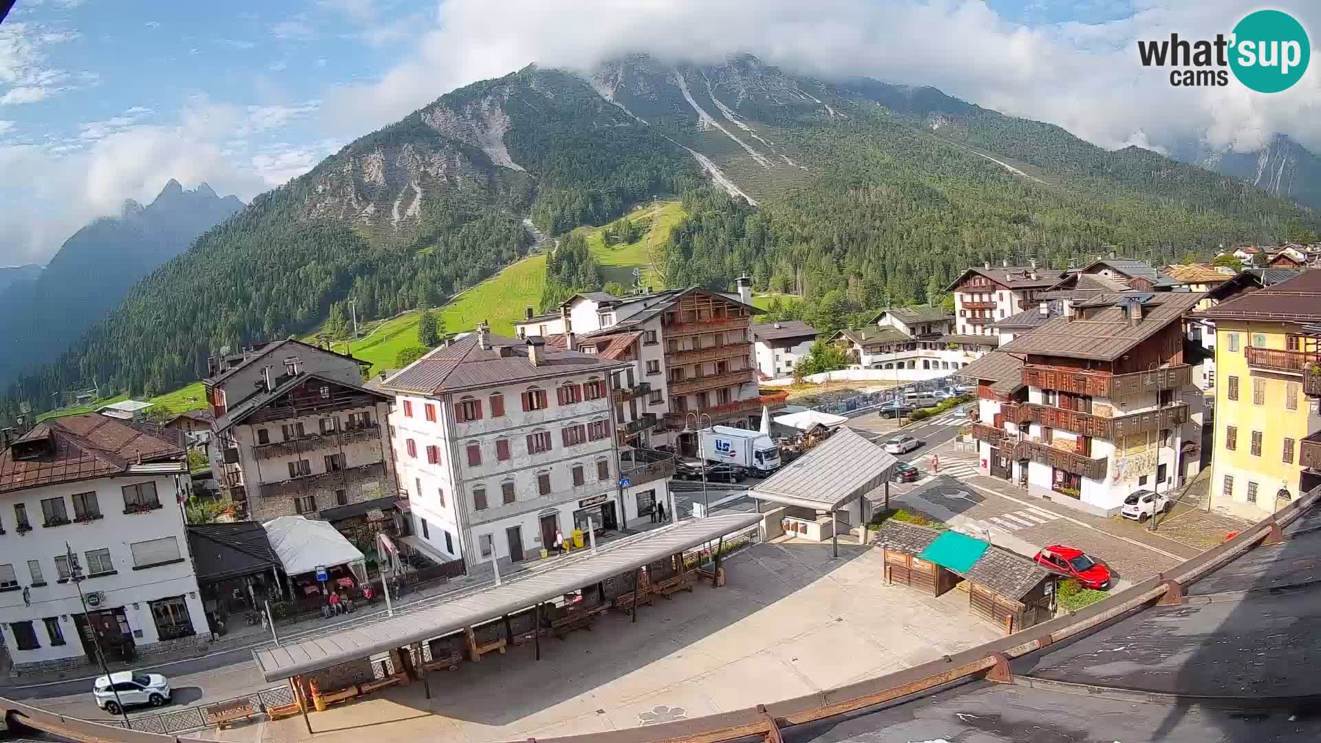 Hauptplatz von Forni di Sopra
