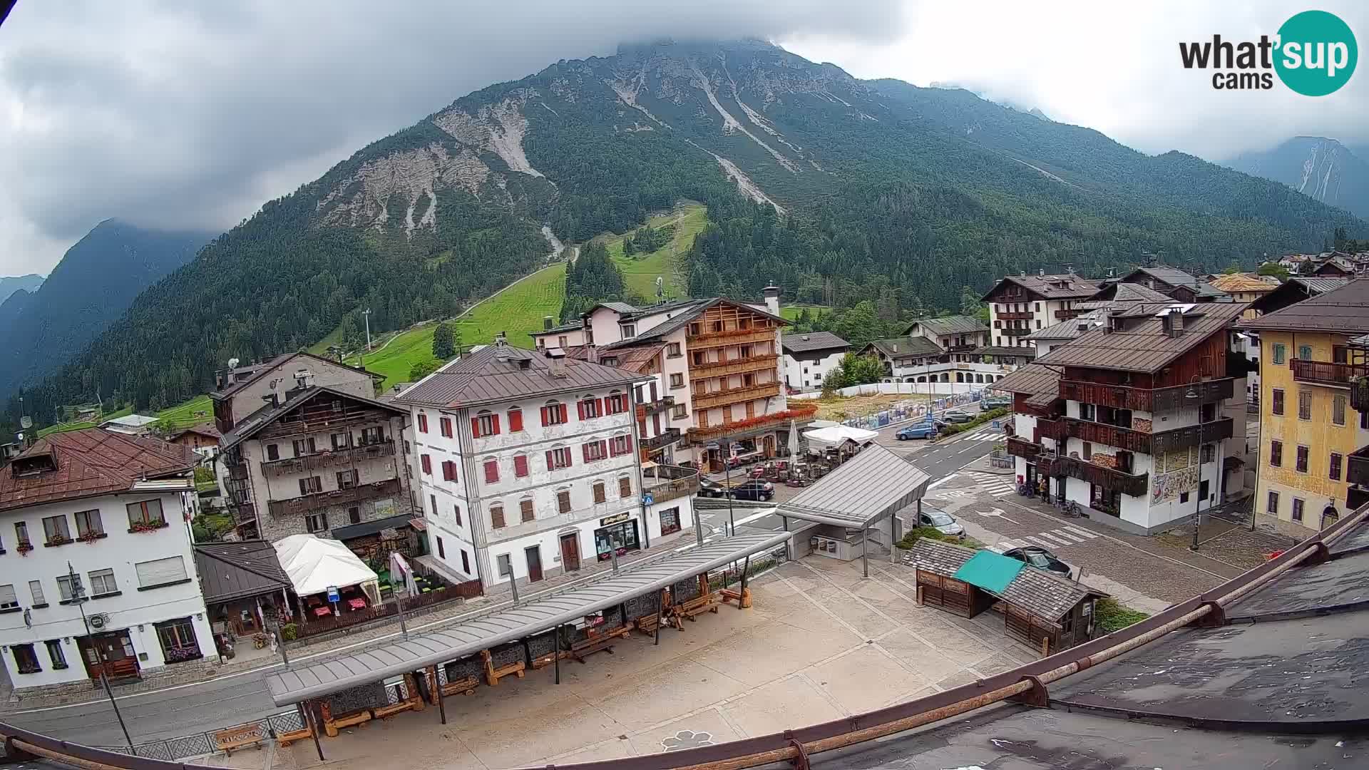 Hauptplatz von Forni di Sopra