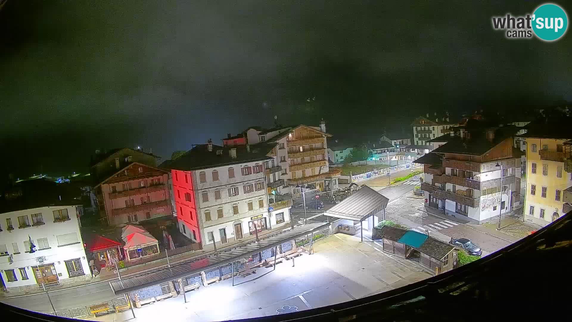 Hauptplatz von Forni di Sopra