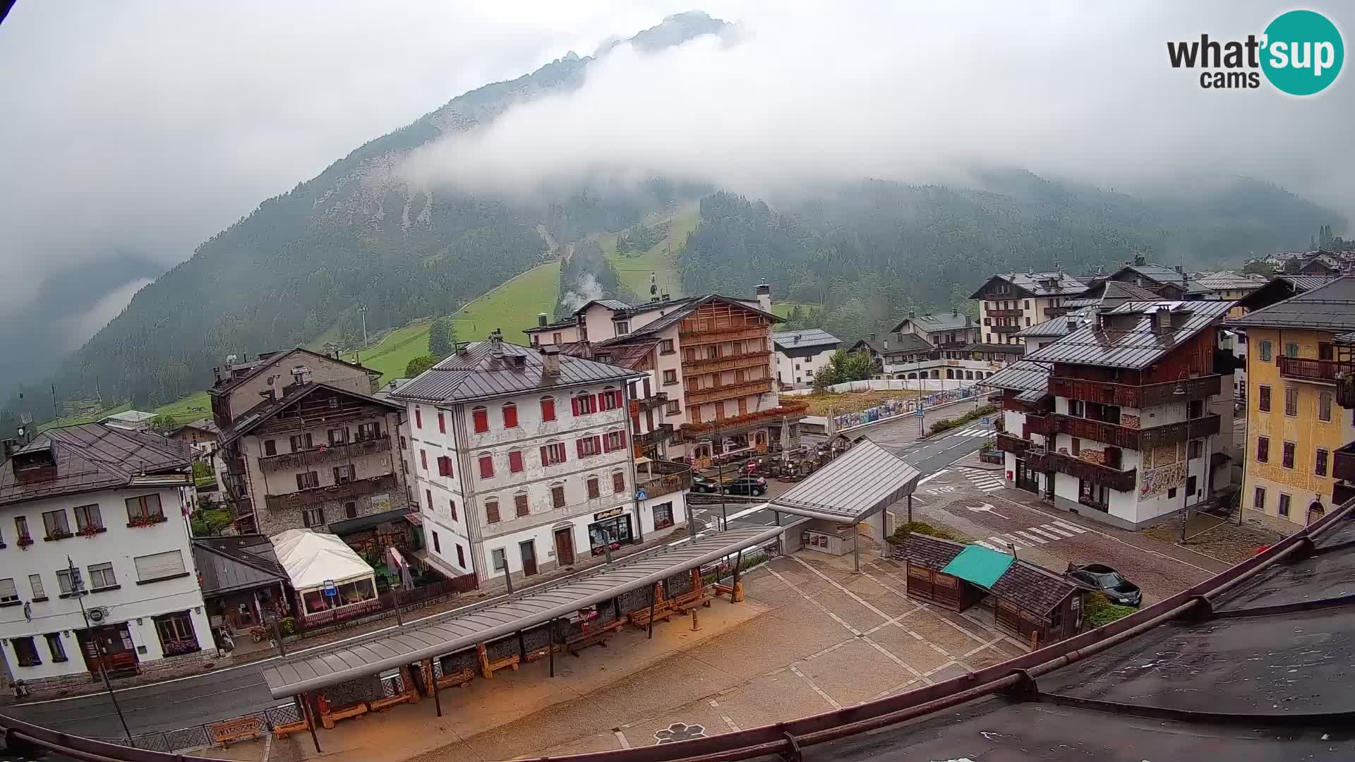 Hauptplatz von Forni di Sopra