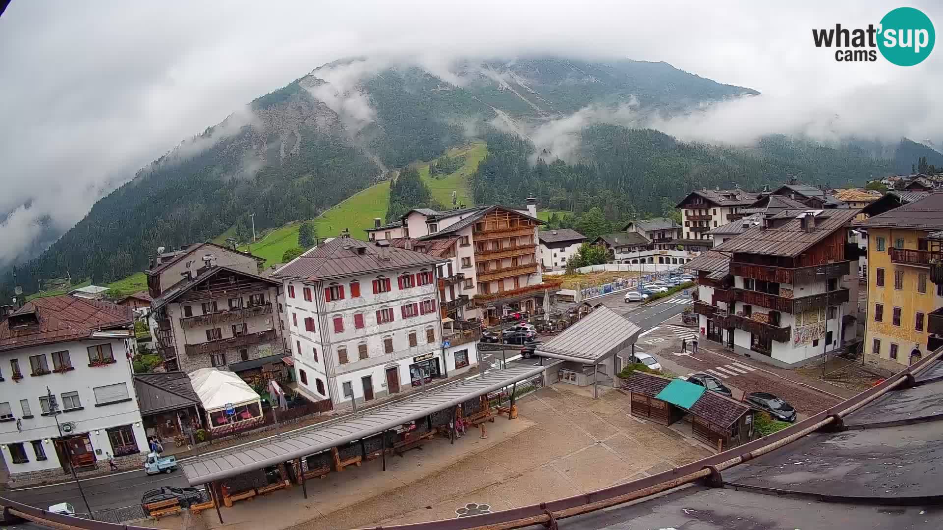 Hauptplatz von Forni di Sopra