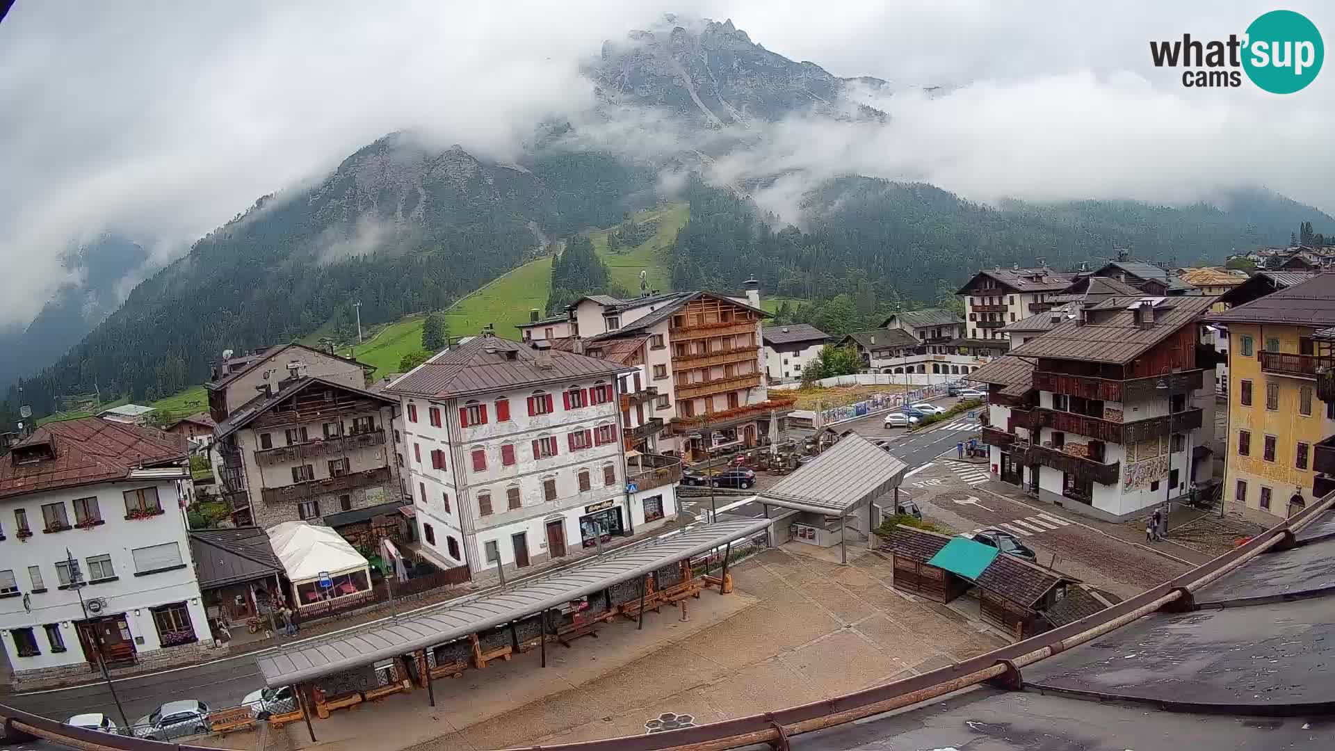 Plaza principal de Forni di Sopra