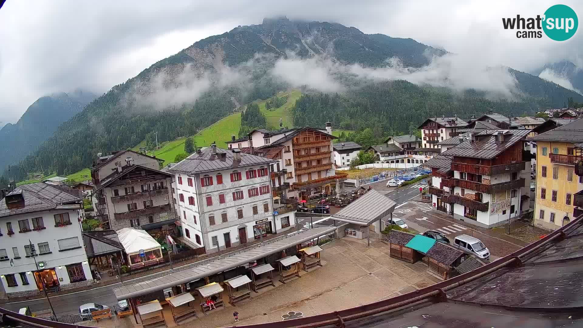 Hauptplatz von Forni di Sopra