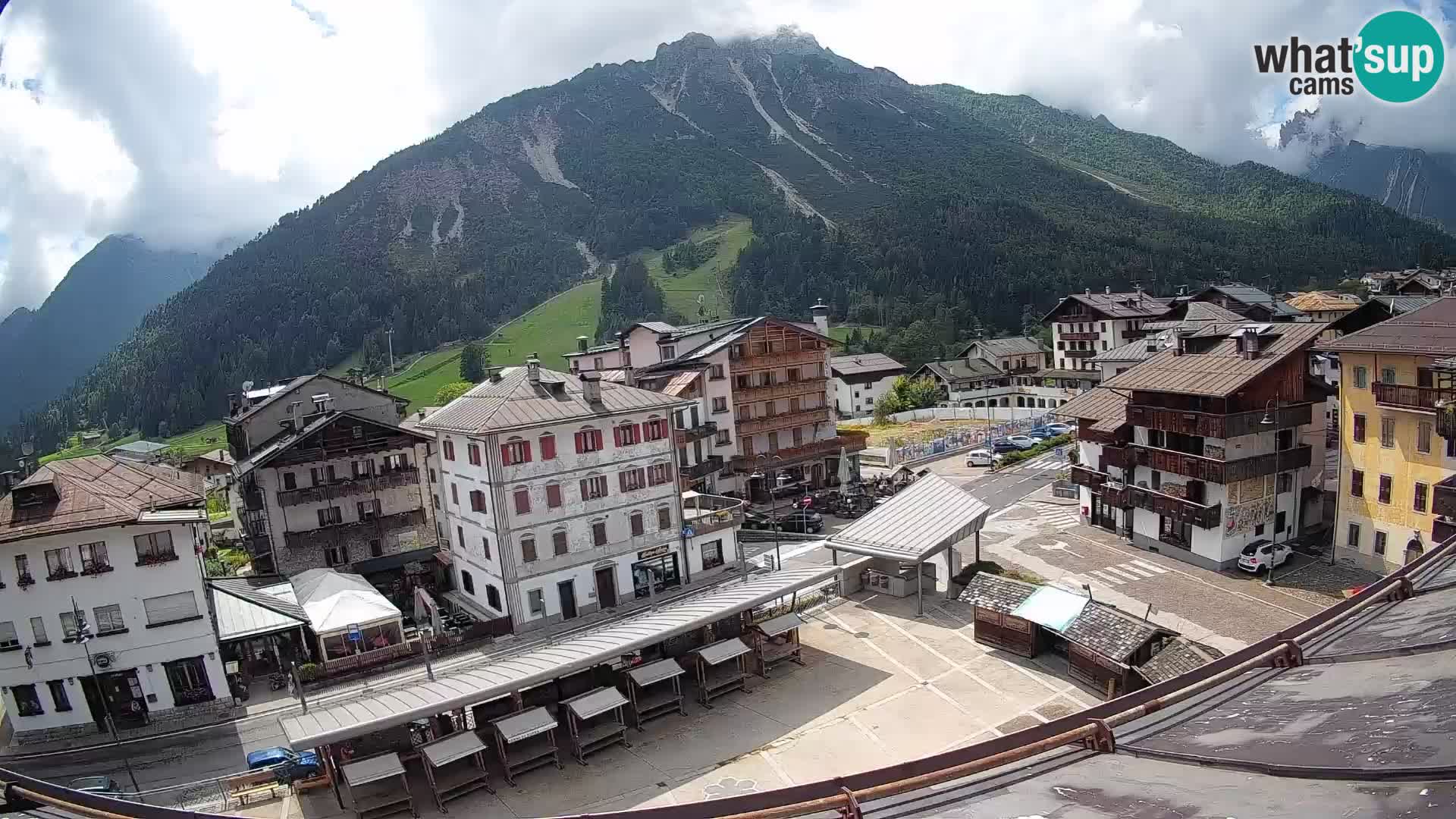 Hauptplatz von Forni di Sopra