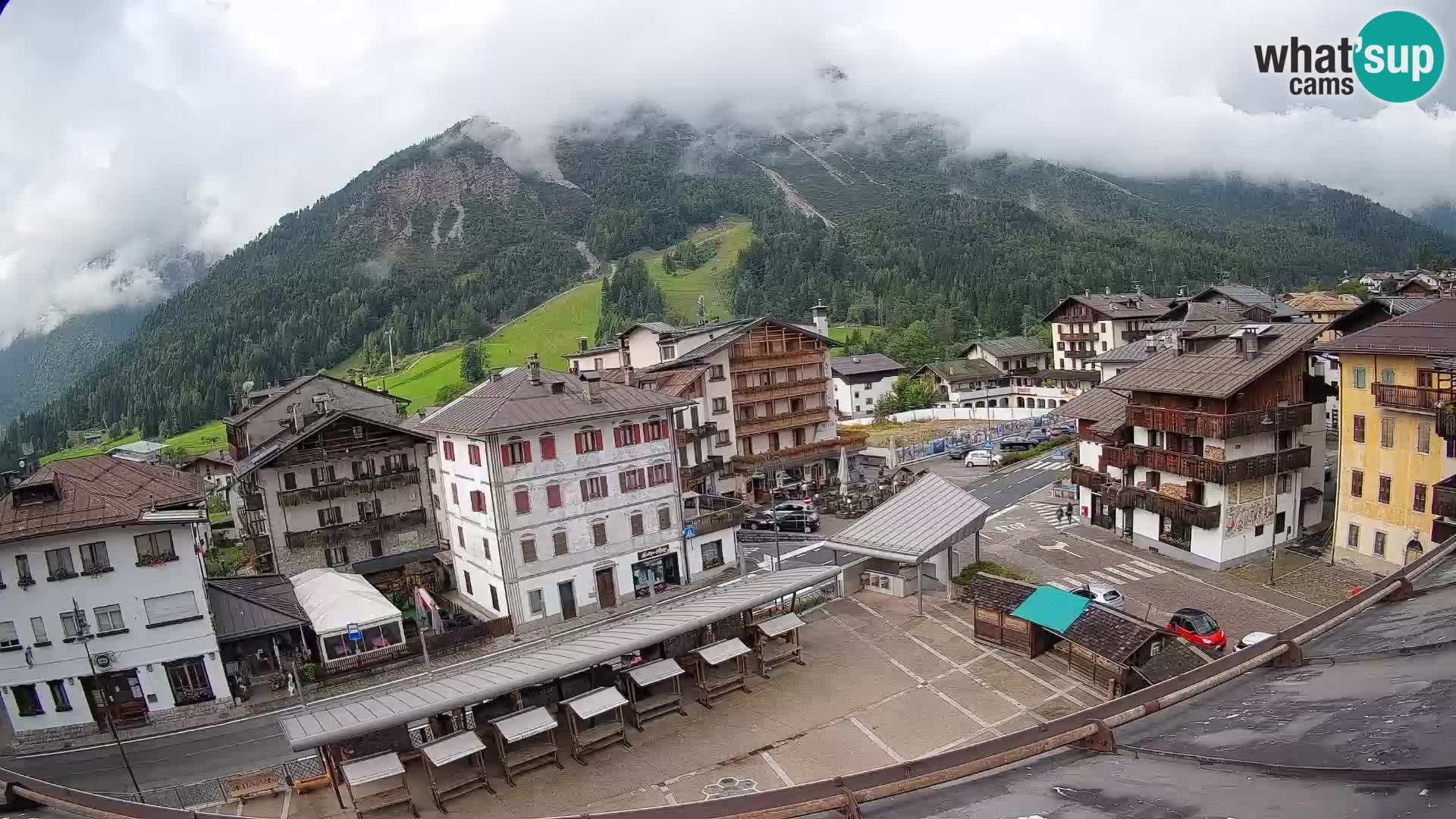Hauptplatz von Forni di Sopra