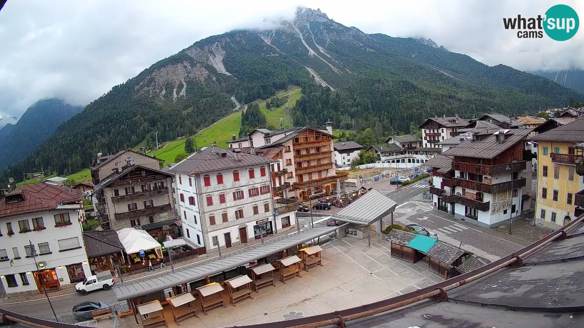 Hauptplatz von Forni di Sopra