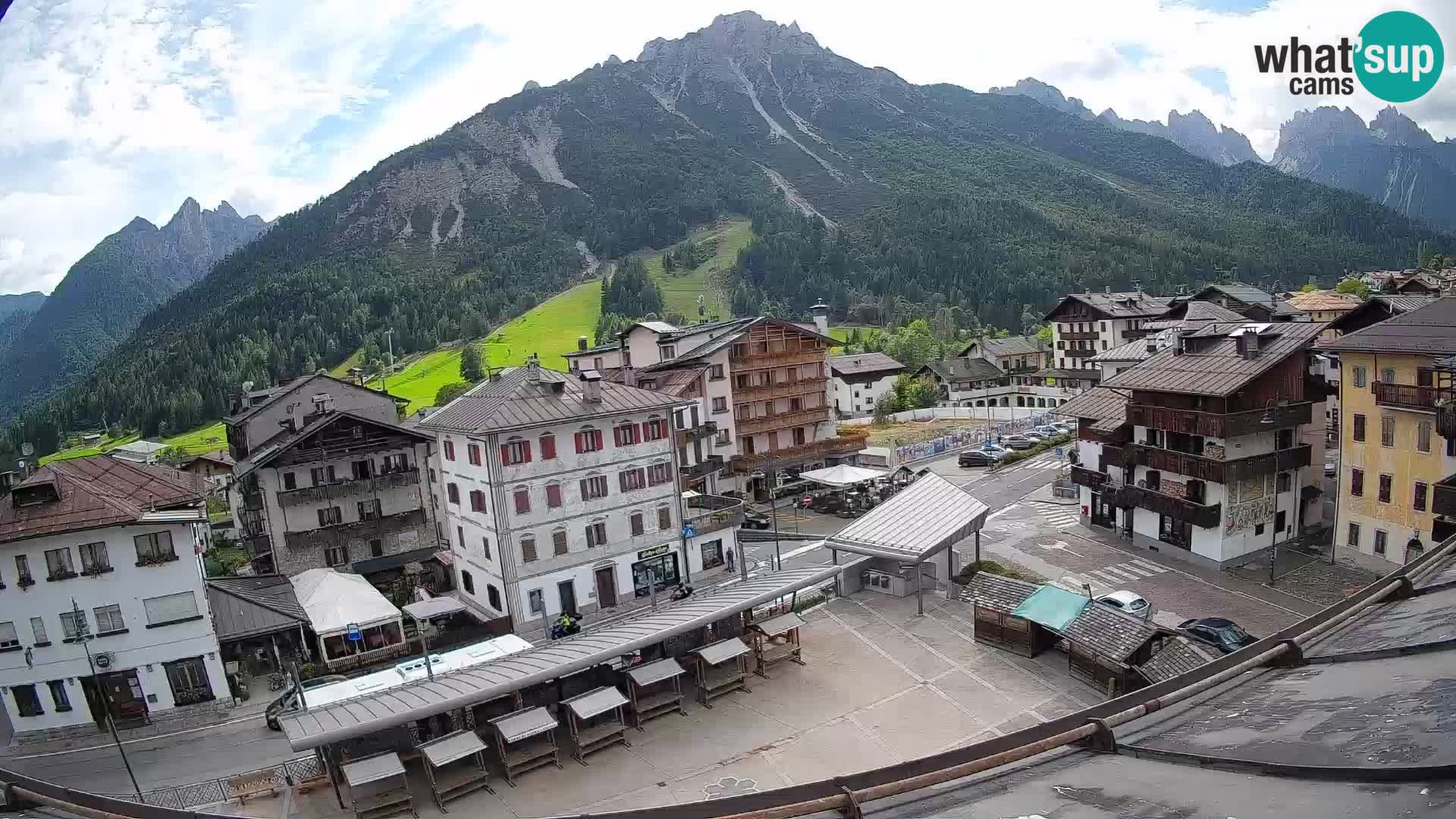 Hauptplatz von Forni di Sopra